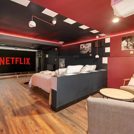 Cinema Room Haut De Gamme Avec Balneotherapie Nancy Luaran gambar