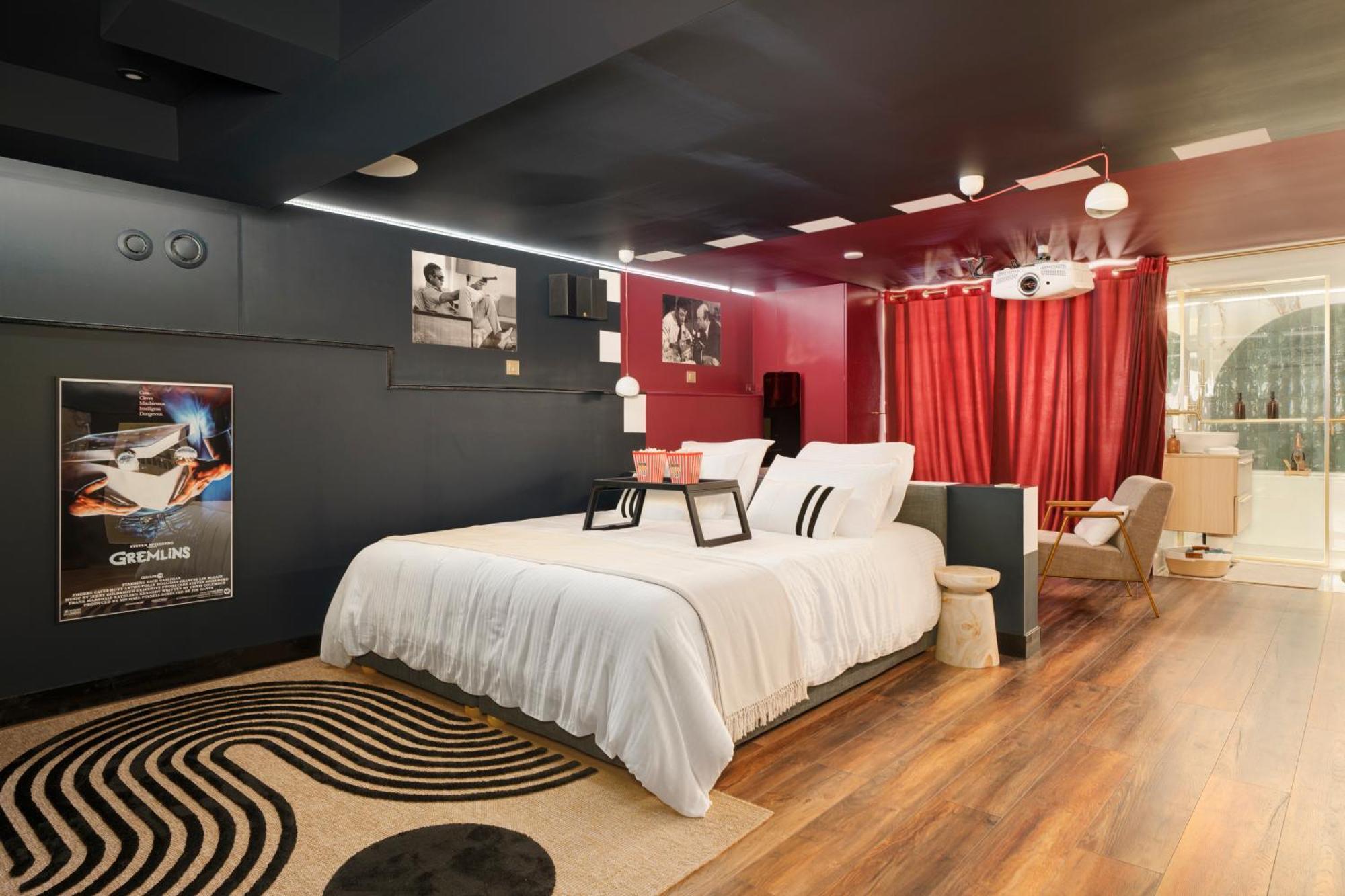 Cinema Room Haut De Gamme Avec Balneotherapie Nancy Luaran gambar